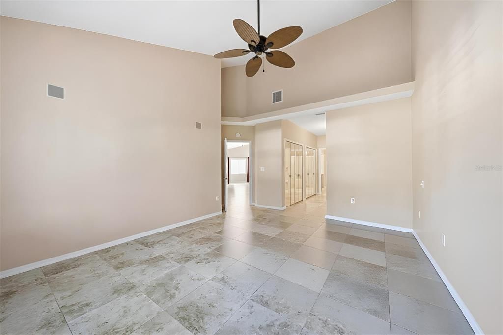 На продажу: $520,000 (3 спален, 3 ванн, 1850 Квадратных фут)