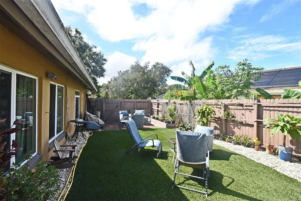 На продажу: $264,500 (3 спален, 2 ванн, 1218 Квадратных фут)