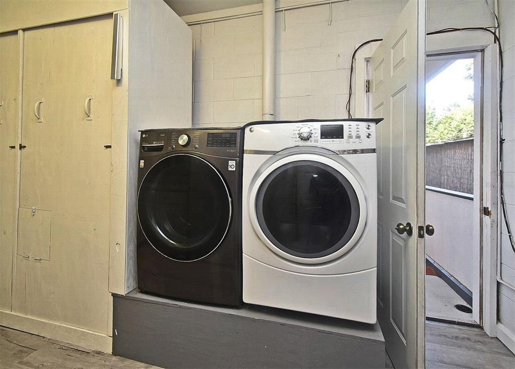 На продажу: $264,500 (3 спален, 2 ванн, 1218 Квадратных фут)