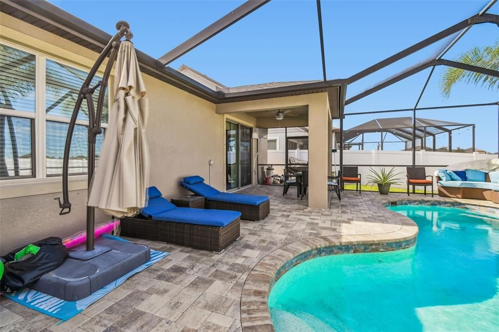 For Sale: $435,000 (3 beds, 2 baths, 2144 Square Feet)