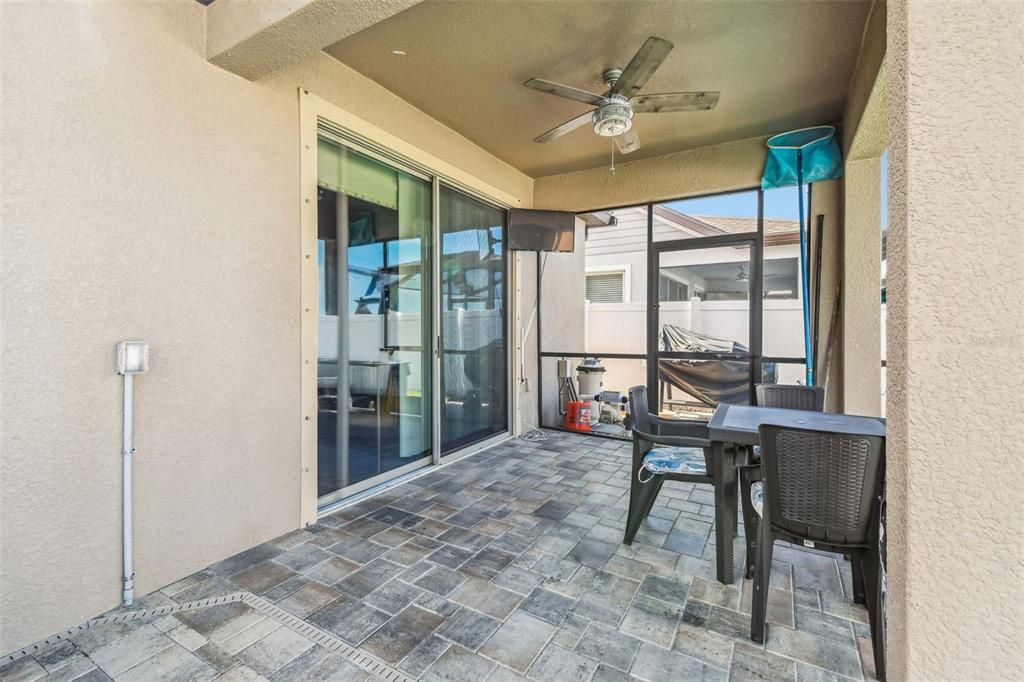 For Sale: $435,000 (3 beds, 2 baths, 2144 Square Feet)