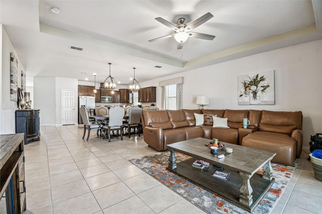 For Sale: $435,000 (3 beds, 2 baths, 2144 Square Feet)