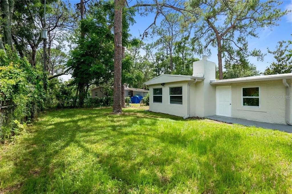 合同活跃: $259,990 (4 贝兹, 2 浴室, 1448 平方英尺)