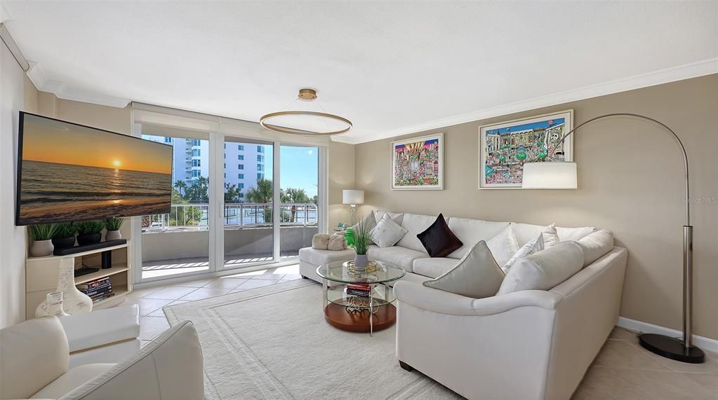 待售: $1,599,000 (2 贝兹, 2 浴室, 1602 平方英尺)