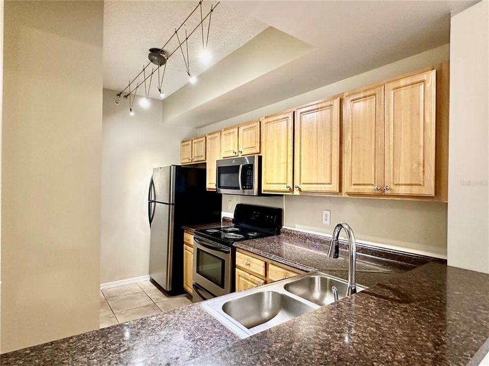 For Rent: $1,850 (2 beds, 2 baths, 1246 Square Feet)