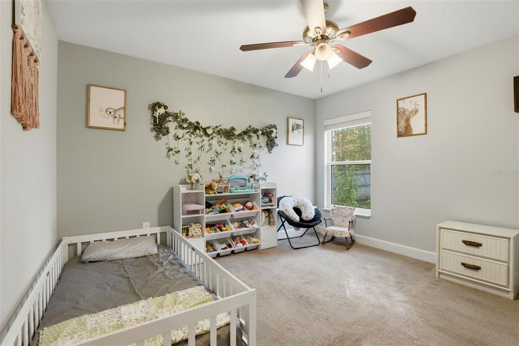 На продажу: $339,000 (3 спален, 2 ванн, 1324 Квадратных фут)