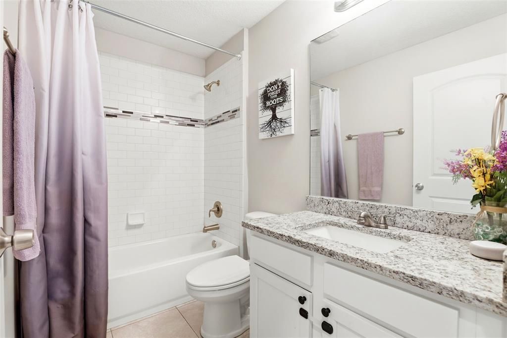 На продажу: $339,000 (3 спален, 2 ванн, 1324 Квадратных фут)