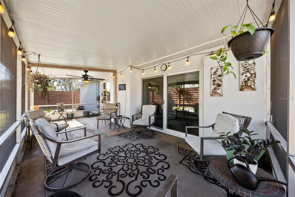 Activo con contrato: $359,000 (3 camas, 2 baños, 1749 Pies cuadrados)