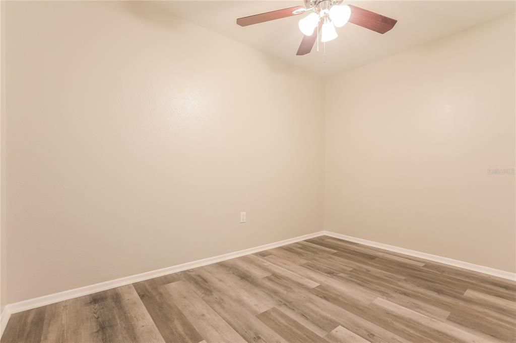 For Rent: $2,390 (3 beds, 1 baths, 1386 Square Feet)