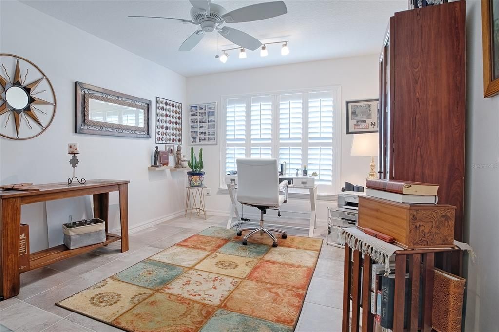 На продажу: $399,999 (3 спален, 2 ванн, 1611 Квадратных фут)