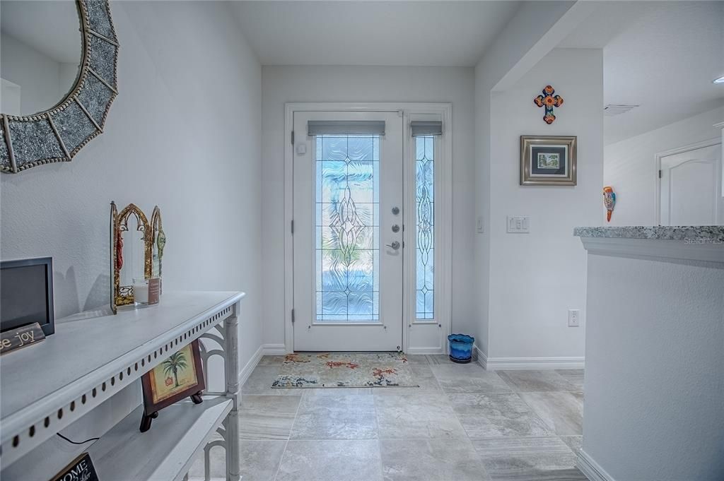 На продажу: $399,999 (3 спален, 2 ванн, 1611 Квадратных фут)