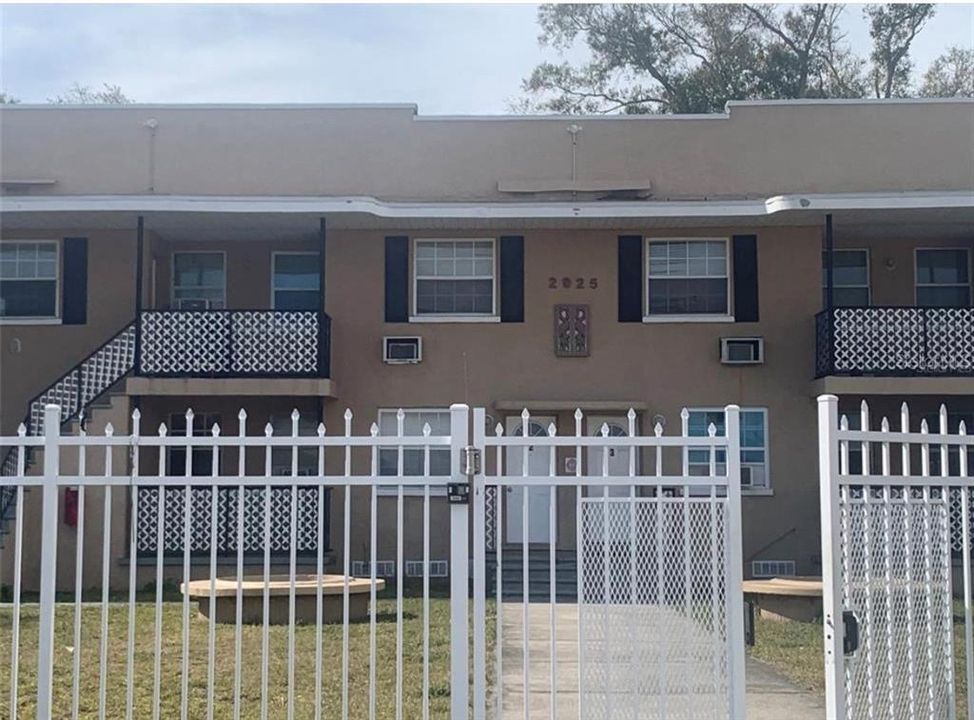 For Rent: $1,275 (1 beds, 1 baths, 500 Square Feet)