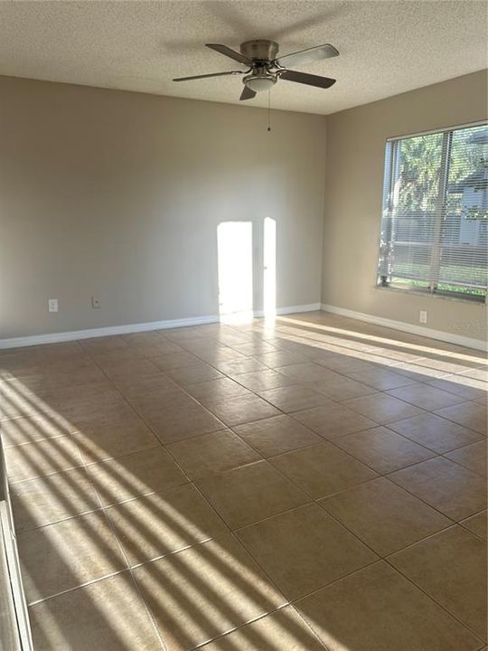 出租: $1,700 (2 贝兹, 2 浴室, 1668 平方英尺)