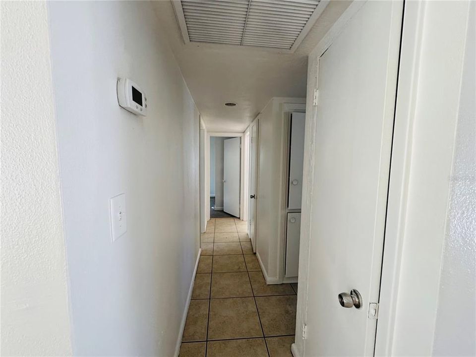 Activo con contrato: $279,000 (3 camas, 2 baños, 1161 Pies cuadrados)