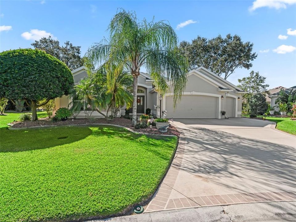 Active With Contract: $849,000 (3 beds, 2 baths, 2443 Square Feet)