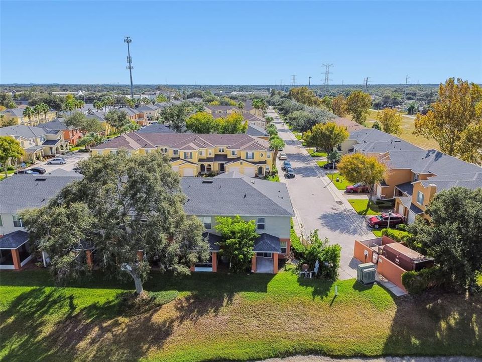 En Venta: $364,900 (4 camas, 3 baños, 1606 Pies cuadrados)