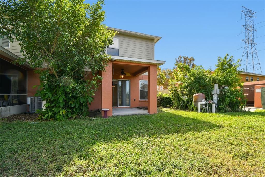 En Venta: $364,900 (4 camas, 3 baños, 1606 Pies cuadrados)