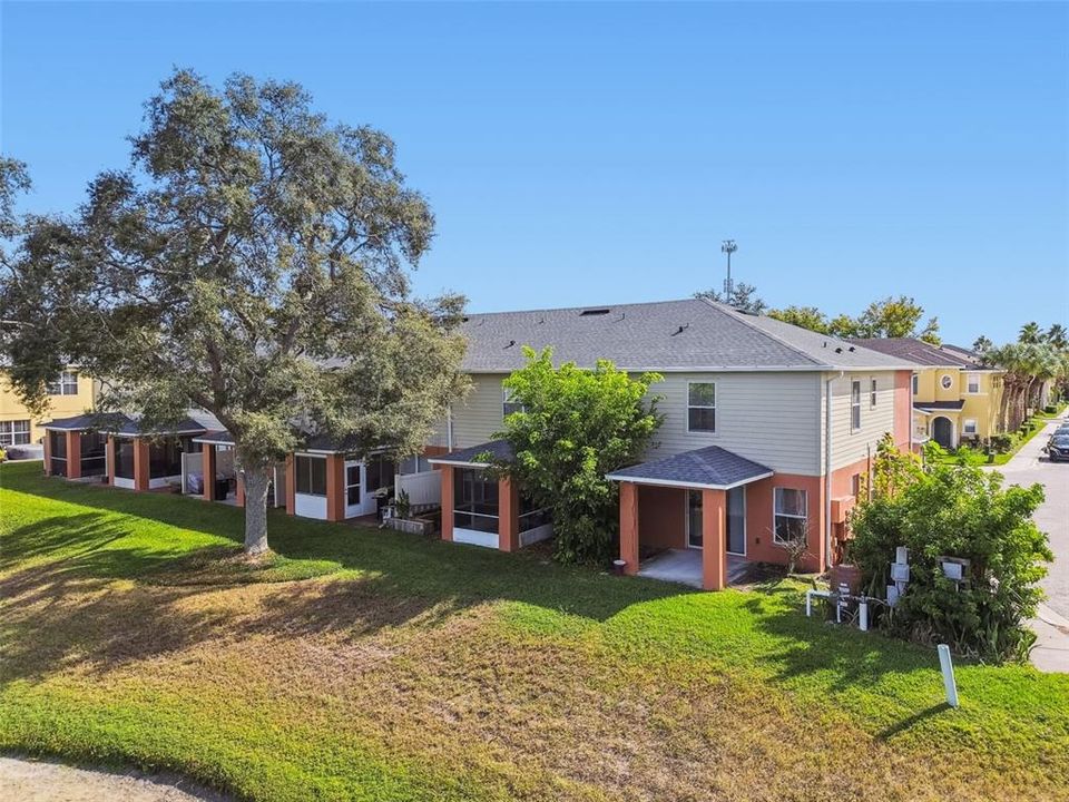 En Venta: $364,900 (4 camas, 3 baños, 1606 Pies cuadrados)