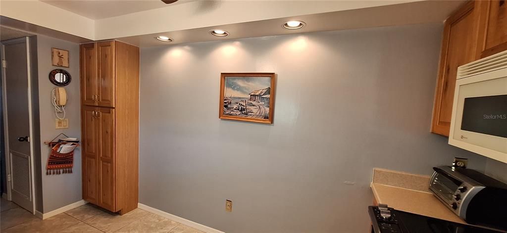 На продажу: $600,000 (2 спален, 2 ванн, 1255 Квадратных фут)