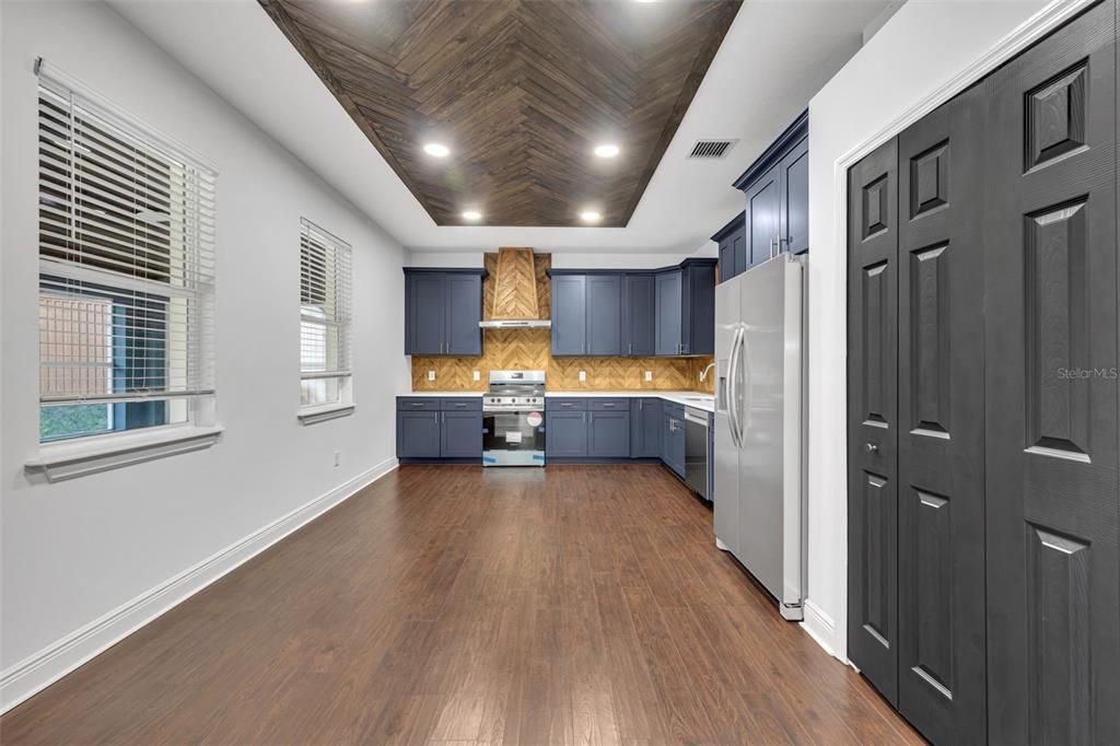 For Sale: $670,000 (4 beds, 3 baths, 3204 Square Feet)