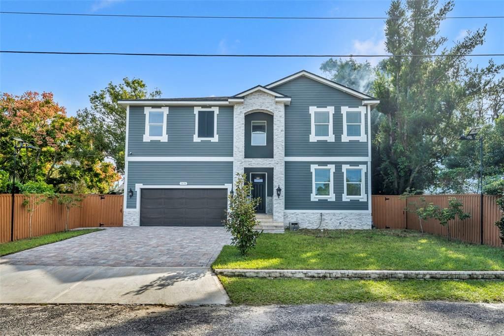 For Sale: $670,000 (4 beds, 3 baths, 3204 Square Feet)