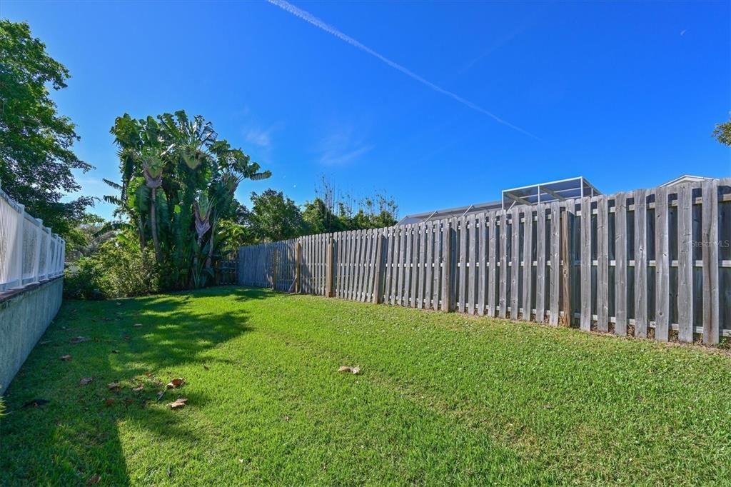 For Sale: $400,000 (3 beds, 2 baths, 1516 Square Feet)