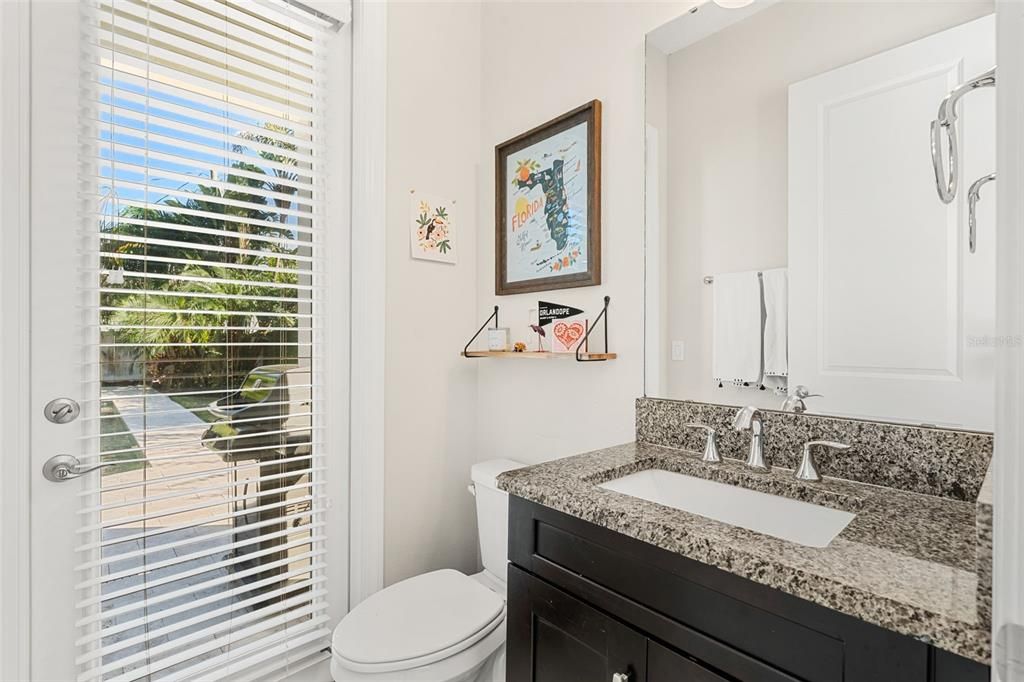 Под контрактом: $1,250,000 (4 спален, 4 ванн, 3805 Квадратных фут)