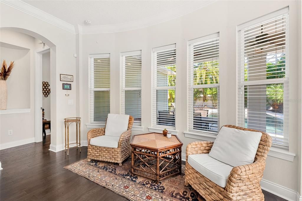 Под контрактом: $1,250,000 (4 спален, 4 ванн, 3805 Квадратных фут)