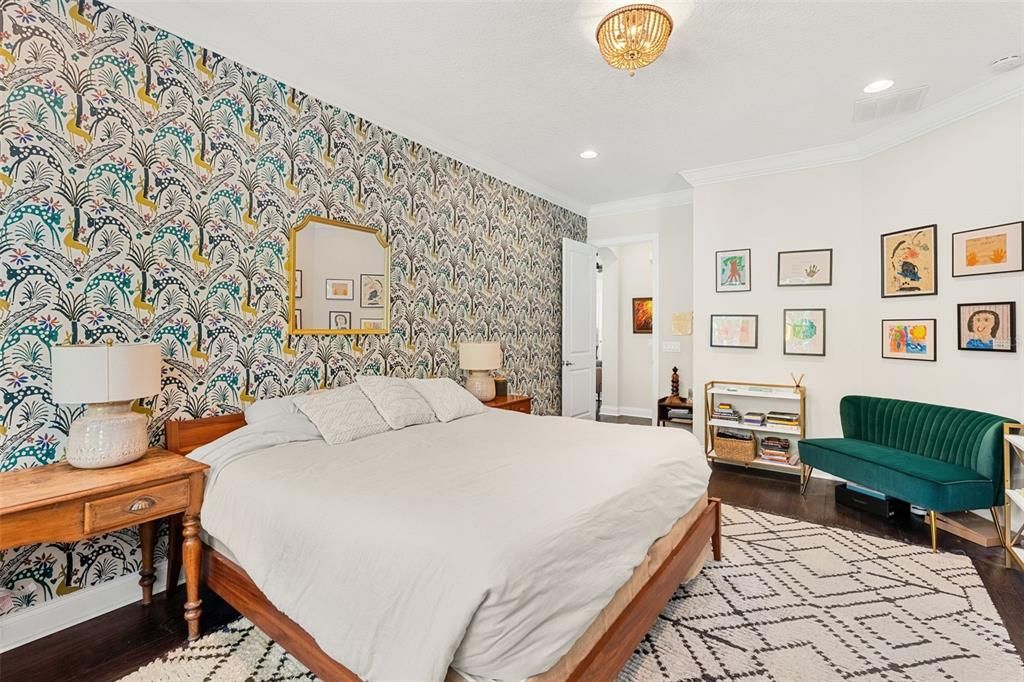 Под контрактом: $1,250,000 (4 спален, 4 ванн, 3805 Квадратных фут)