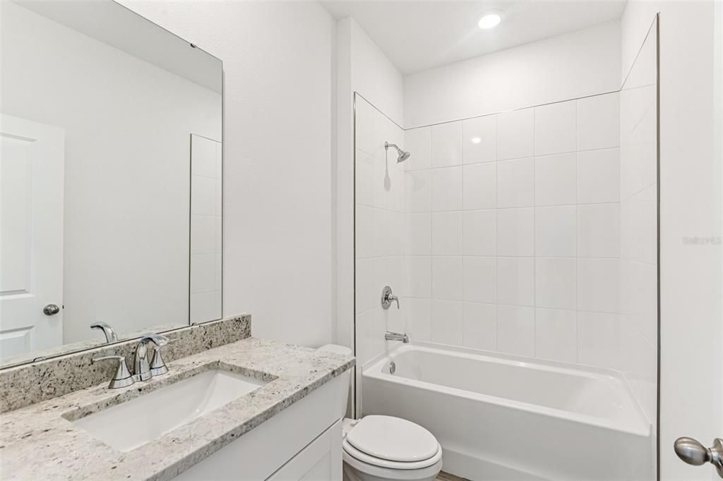 待售: $395,990 (4 贝兹, 3 浴室, 2193 平方英尺)