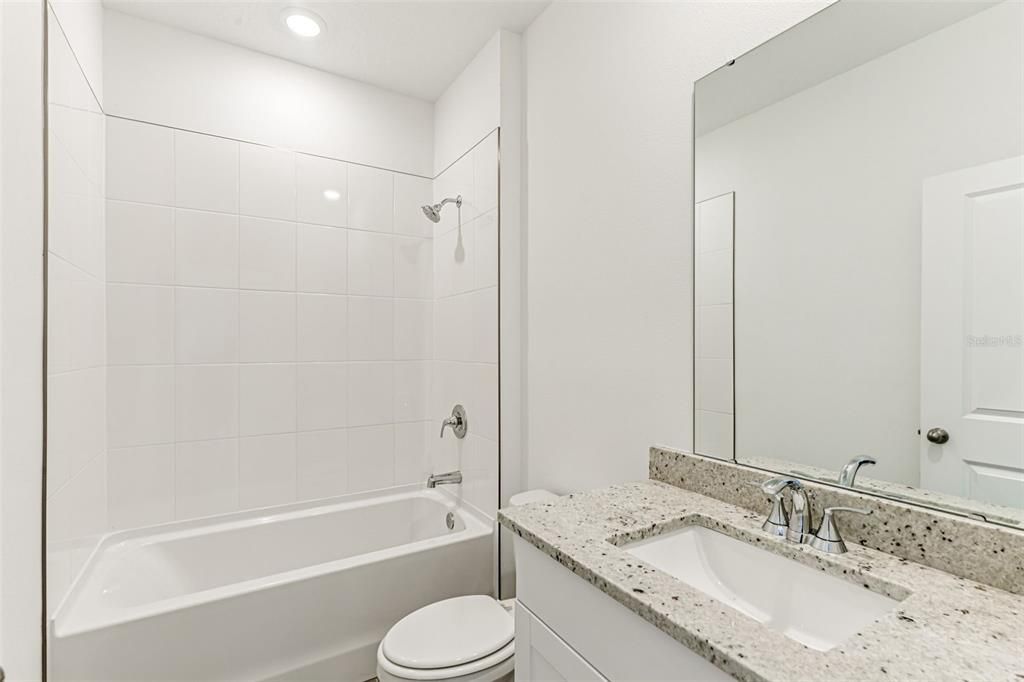 待售: $395,990 (4 贝兹, 3 浴室, 2193 平方英尺)