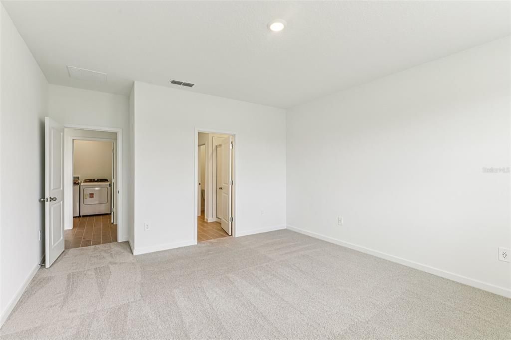 待售: $395,990 (4 贝兹, 3 浴室, 2193 平方英尺)