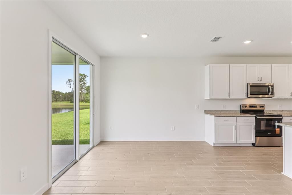 待售: $395,990 (4 贝兹, 3 浴室, 2193 平方英尺)