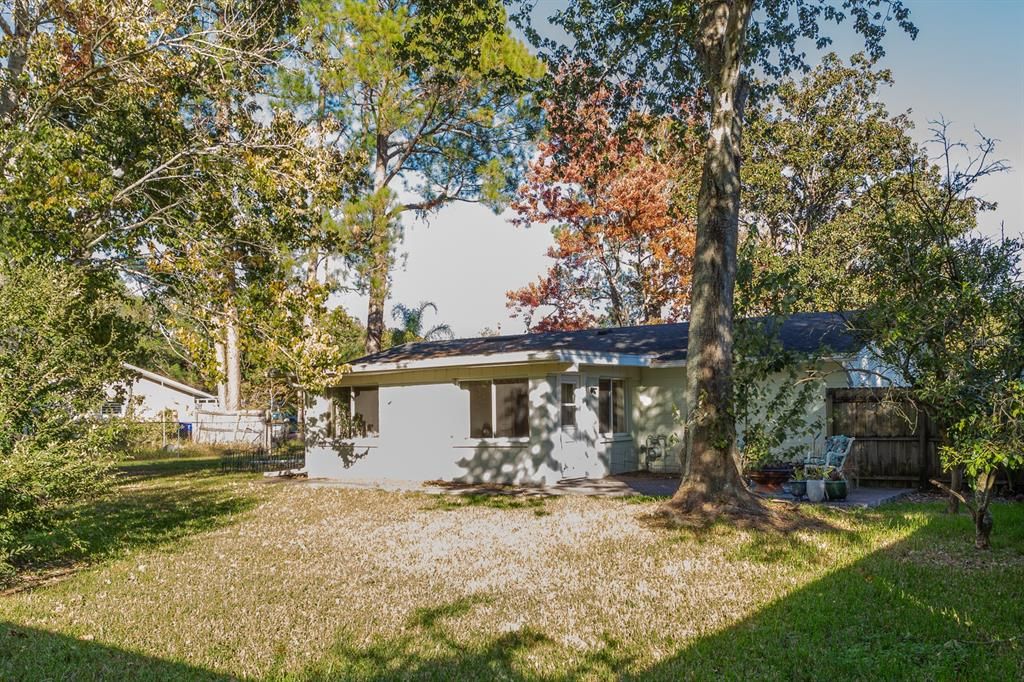 待售: $249,000 (2 贝兹, 1 浴室, 1226 平方英尺)