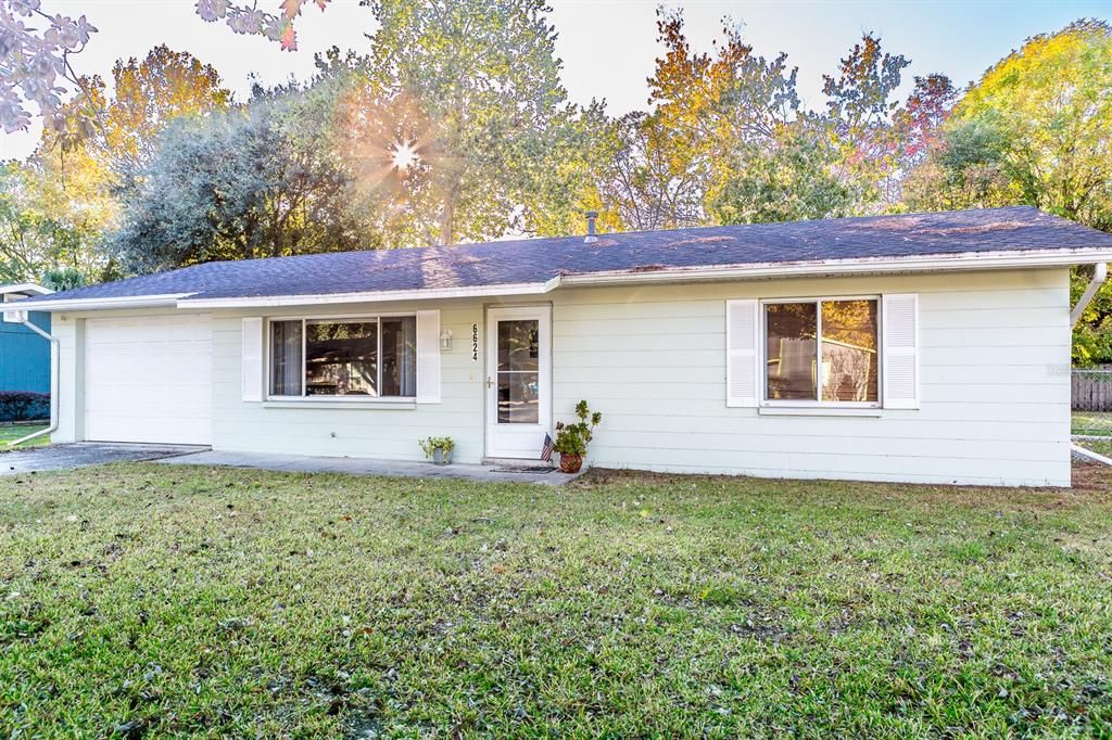 待售: $249,000 (2 贝兹, 1 浴室, 1226 平方英尺)