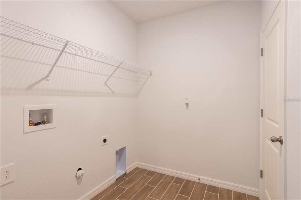 For Sale: $329,000 (4 beds, 2 baths, 1803 Square Feet)