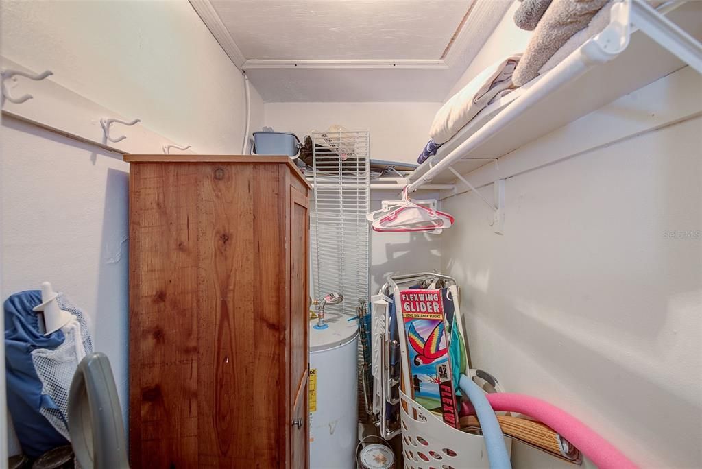 Под контрактом: $275,000 (1 спален, 1 ванн, 450 Квадратных фут)