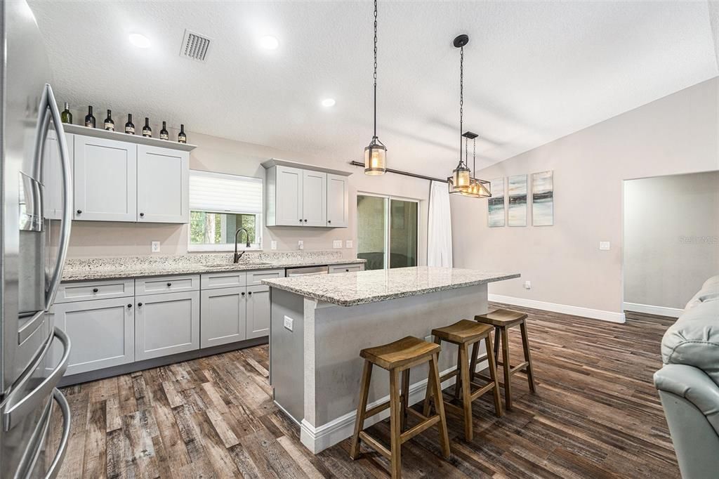 待售: $320,000 (3 贝兹, 2 浴室, 1767 平方英尺)