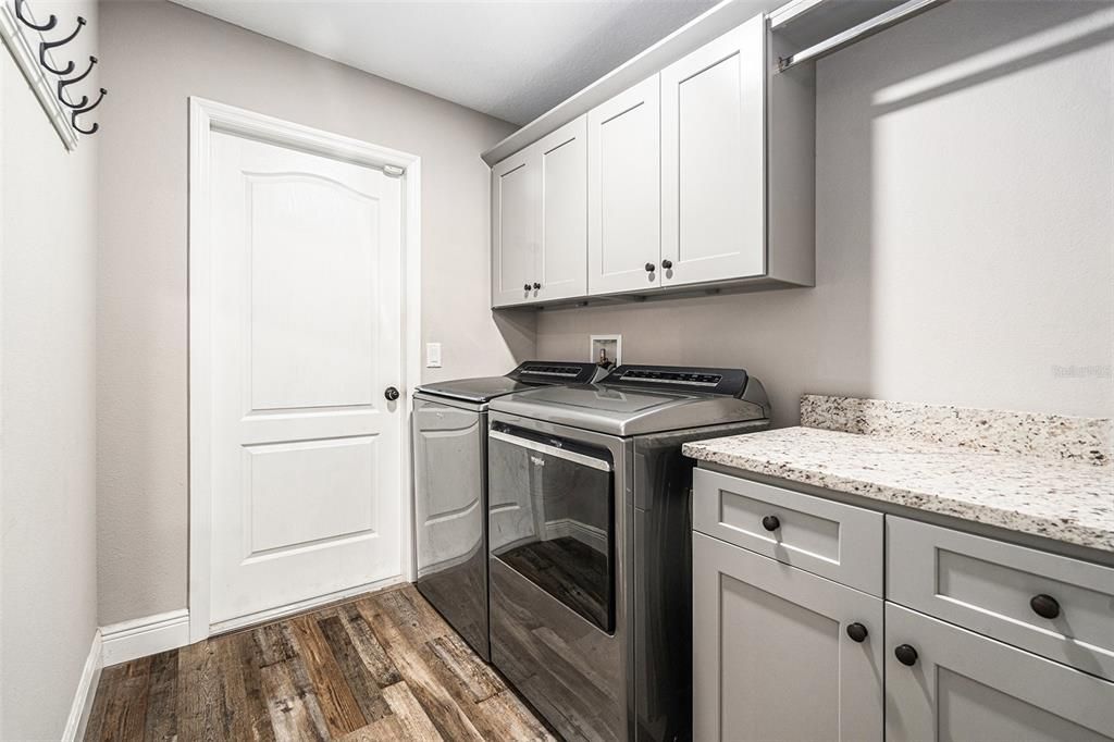 待售: $320,000 (3 贝兹, 2 浴室, 1767 平方英尺)