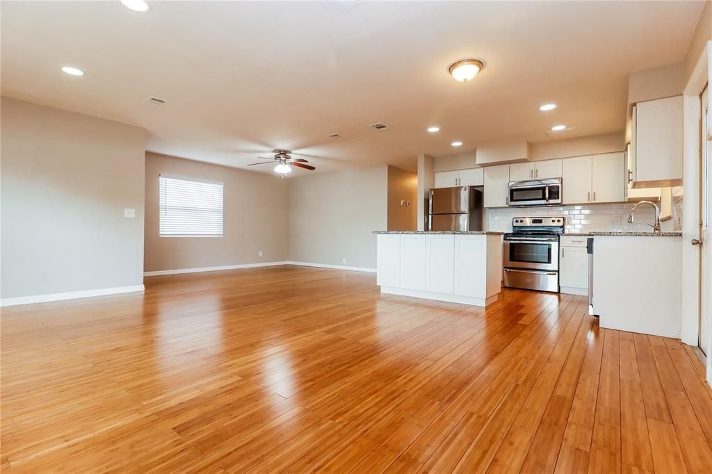 En Renta: $2,300 (3 camas, 2 baños, 1228 Pies cuadrados)