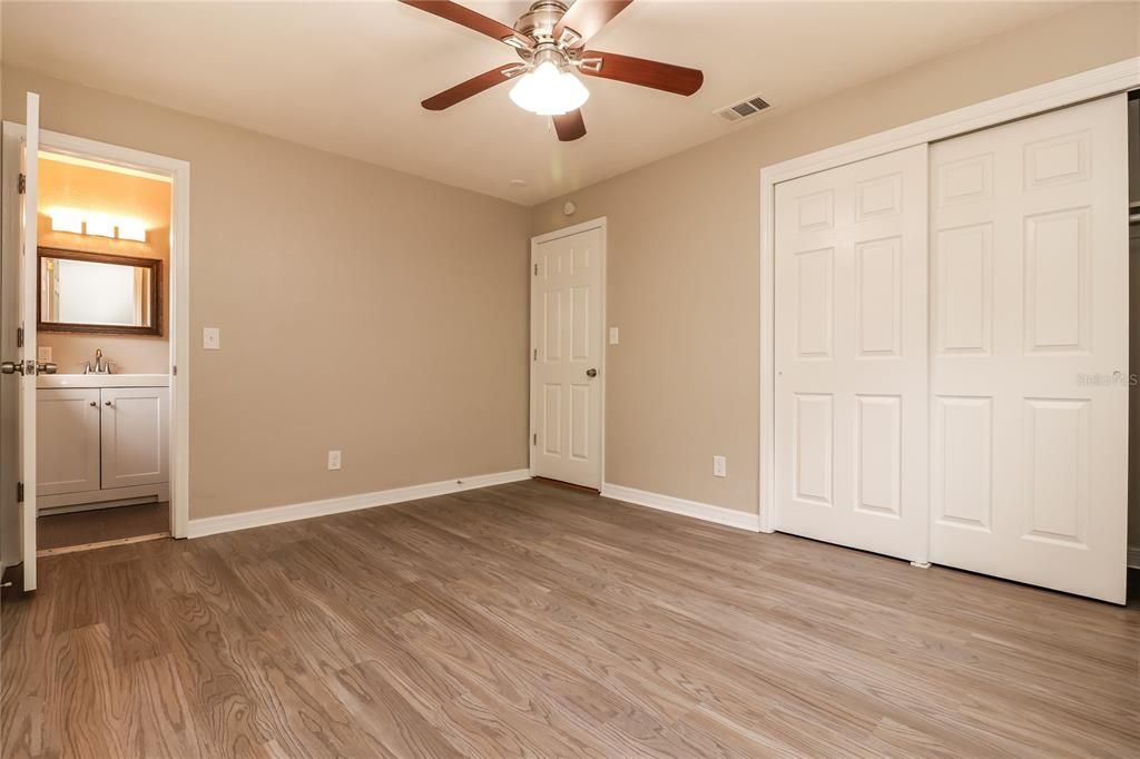 En Renta: $2,300 (3 camas, 2 baños, 1228 Pies cuadrados)