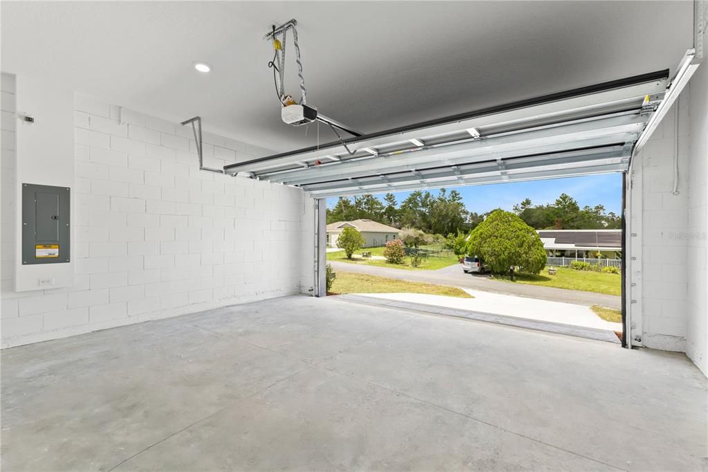 Active With Contract: $294,900 (4 beds, 2 baths, 1679 Square Feet)