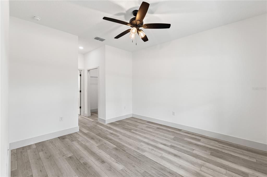 Active With Contract: $294,900 (4 beds, 2 baths, 1679 Square Feet)