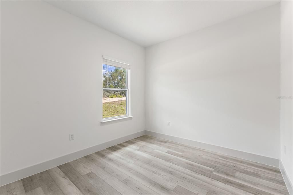 Active With Contract: $294,900 (4 beds, 2 baths, 1679 Square Feet)