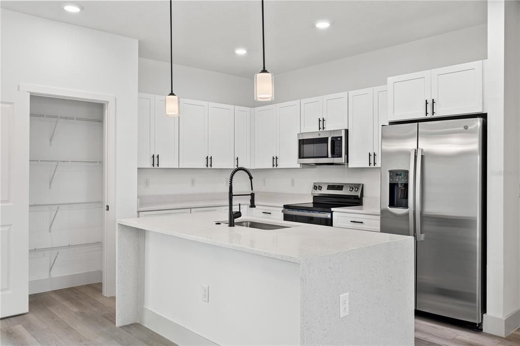 Active With Contract: $294,900 (4 beds, 2 baths, 1679 Square Feet)