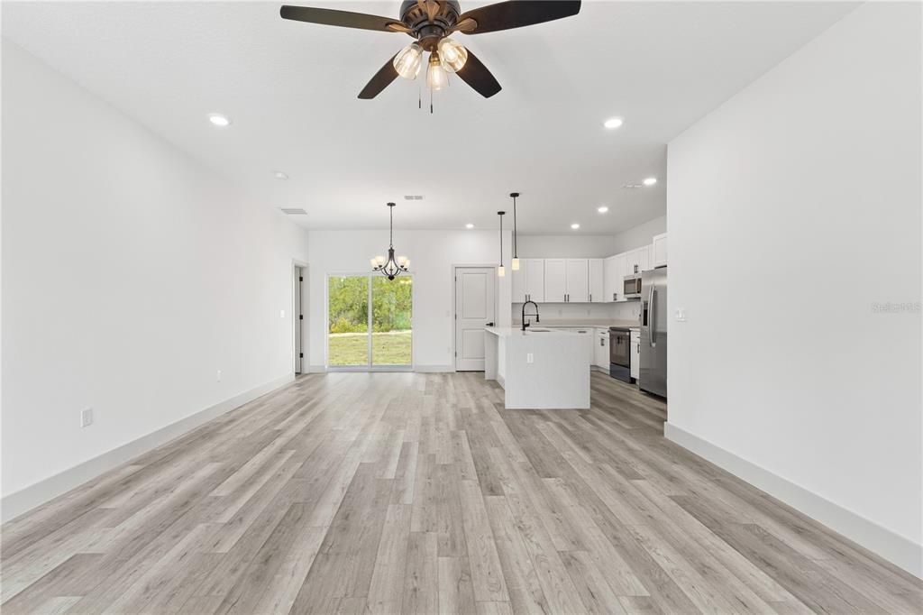 Active With Contract: $294,900 (4 beds, 2 baths, 1679 Square Feet)