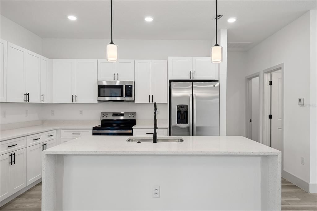 Active With Contract: $294,900 (4 beds, 2 baths, 1679 Square Feet)