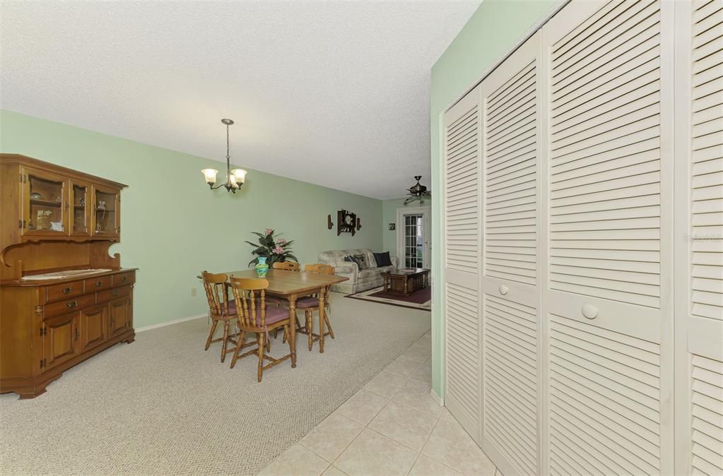 Activo con contrato: $184,000 (2 camas, 2 baños, 1112 Pies cuadrados)