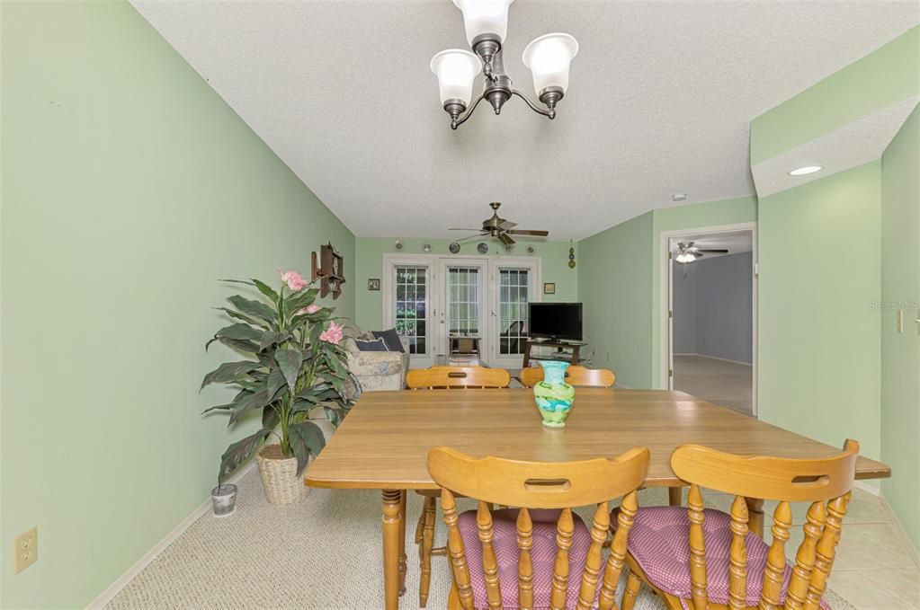 Activo con contrato: $184,000 (2 camas, 2 baños, 1112 Pies cuadrados)