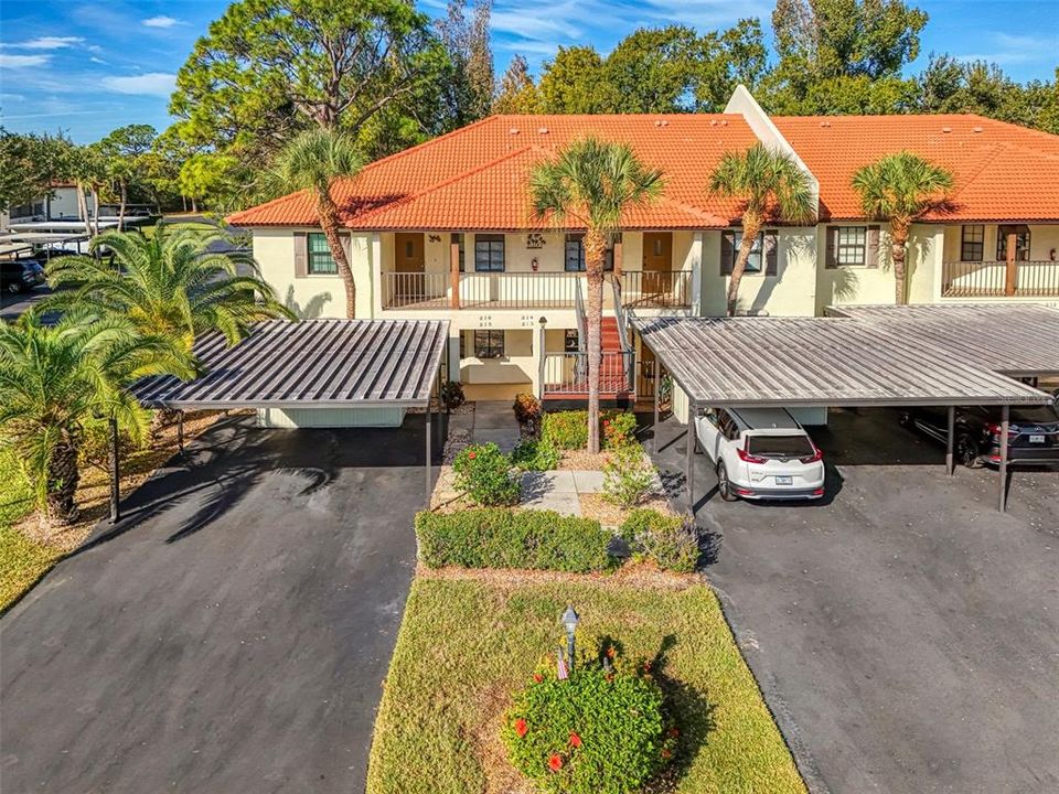 Activo con contrato: $184,000 (2 camas, 2 baños, 1112 Pies cuadrados)